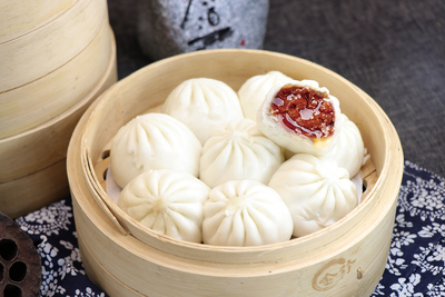 麻辣鲜汁小笼包